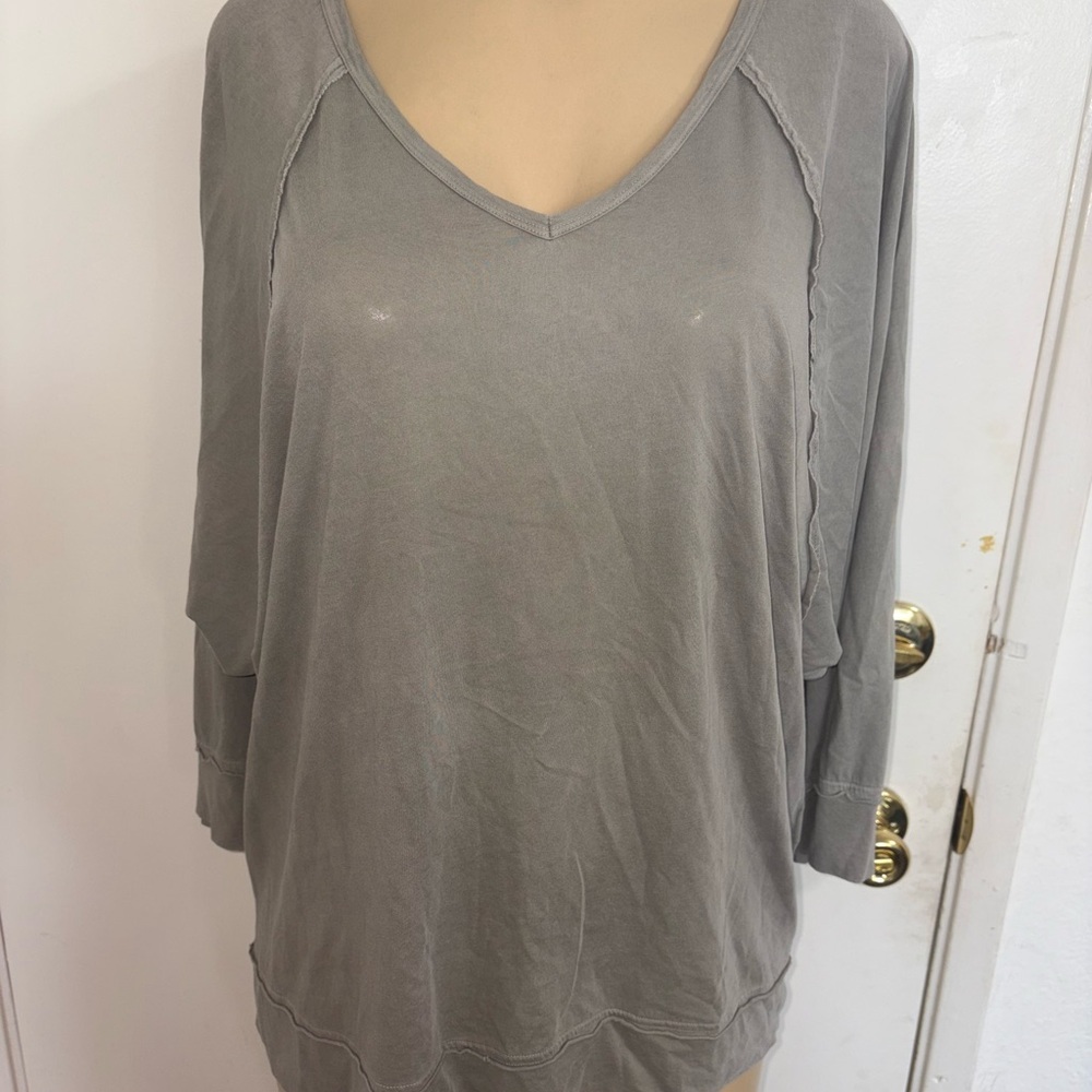 Wearables By XCVI Dolman Sleeve Gray Top Size L NWT